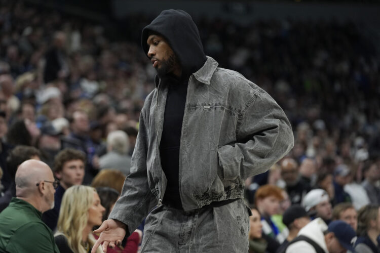 Back in his native Bay Area, All-Star Damian Lillard seeks to make college more attainable for kids